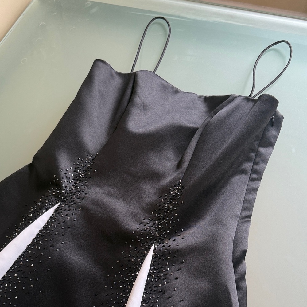 Cache Vintage Y2K Black and White Evening Gown with Sequined Beading Size 6 - Picture 3 of 11